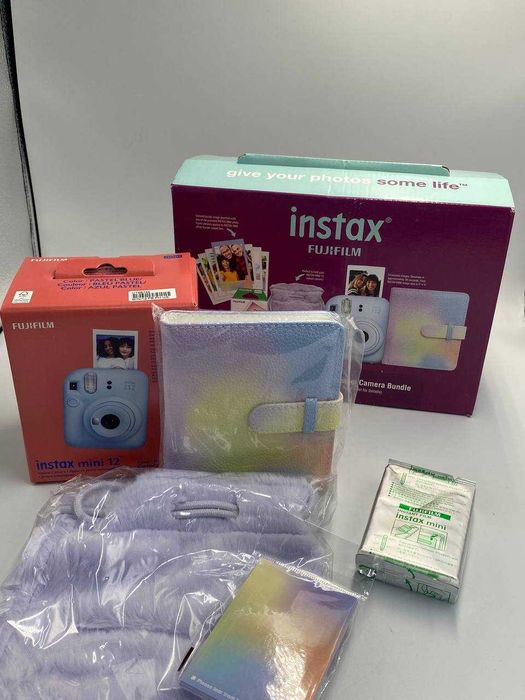 Подарунковий набір Fujifilm Instax Mini 12