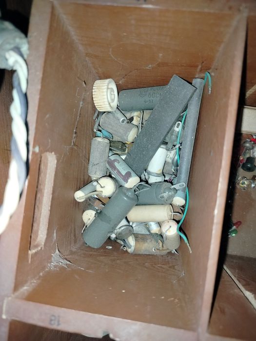 Радіодеталі нові електроніка