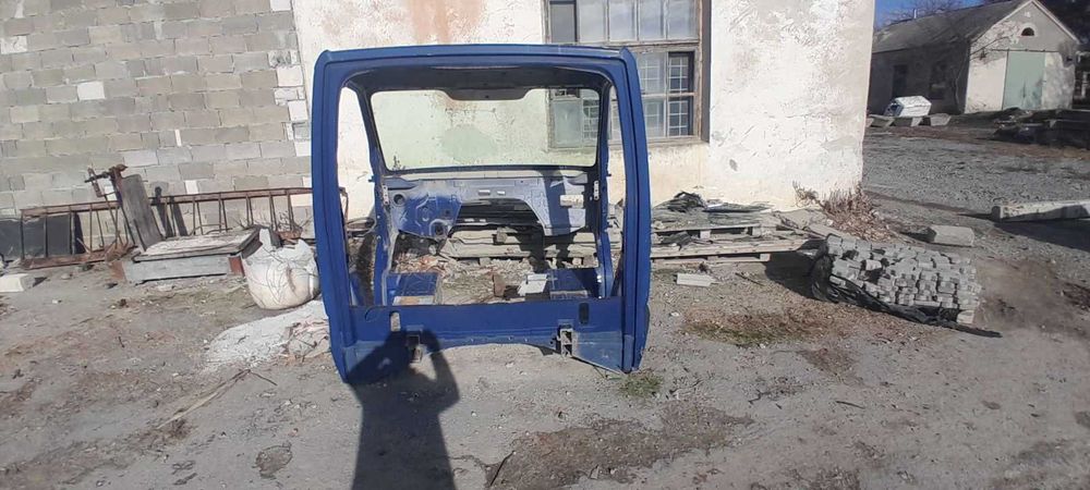 кузов ,четверть, бочина,кабіна  мерседес спринтер 906, крафтер, лонг