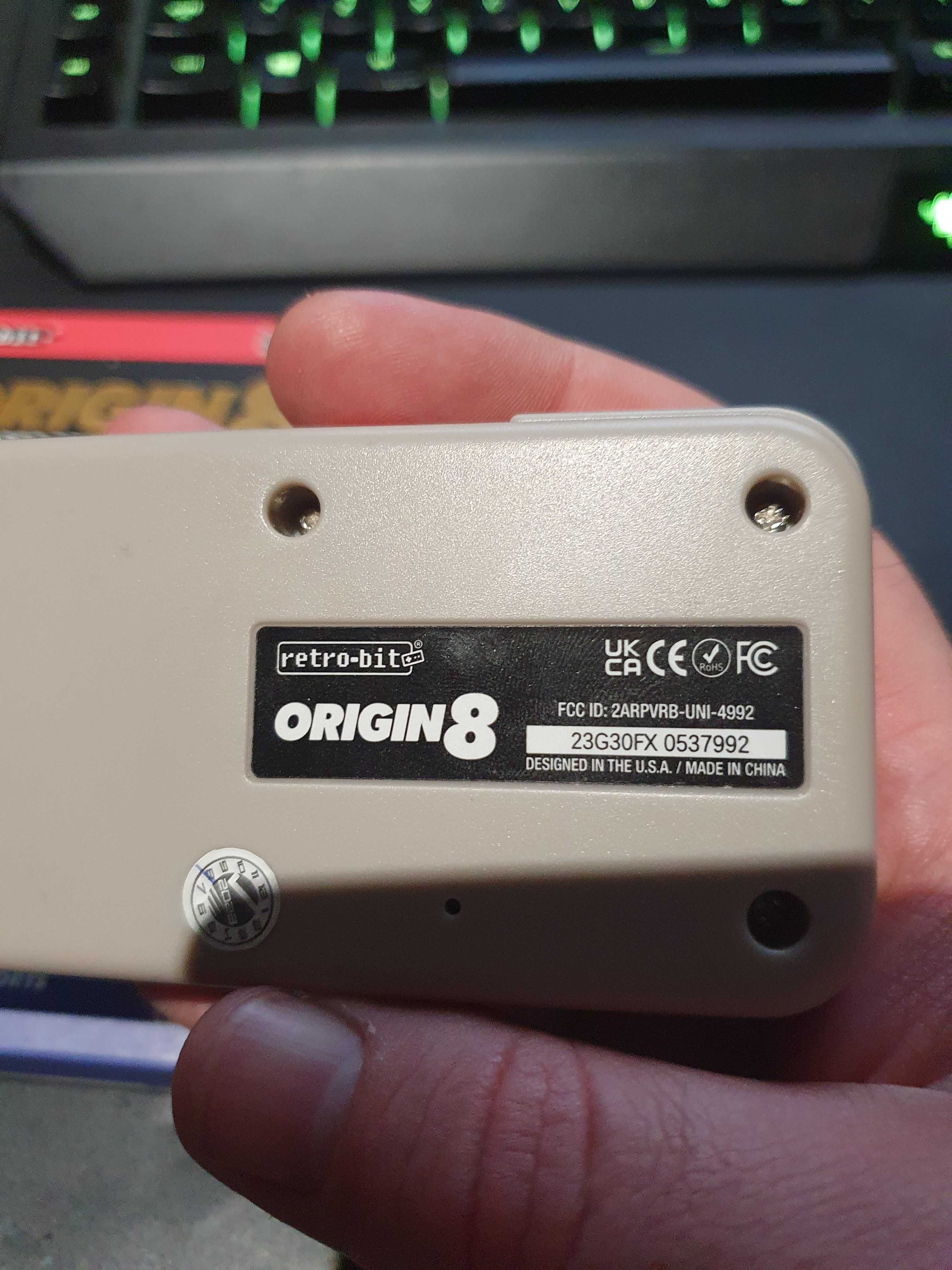 Retro-Bit Origin8 2.4 GHz Controller para Nintendo Switch & NES [NOVO]