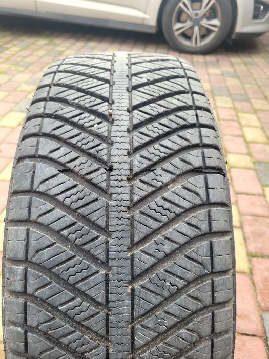 Opony wielosezonowe 205/55/16 4szt.