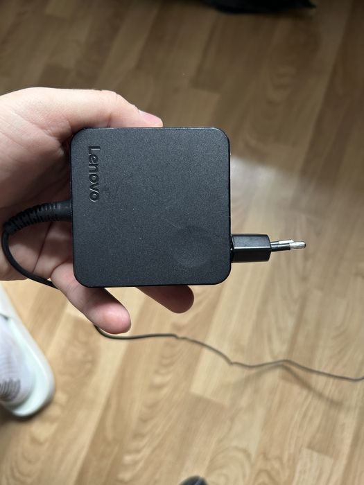 Ladowarka Lenovo