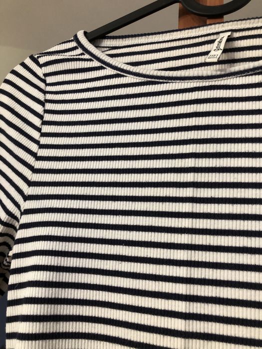 Crop top koszulka z krótkim rękawem w paski rozmiar S Stradivarius