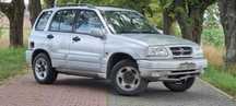 Suzuki Vitara Suzuki Vitara + Pojemność 2500 + Klimatyzacja + Skórzane siedzenia +