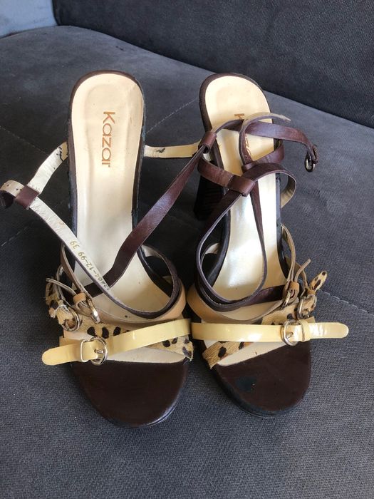 Skórzane sandały Kazar rozmiar 39