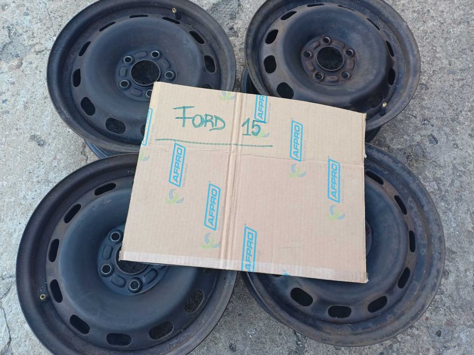 Ford Focus mk2 komplet felg stalowych 15R