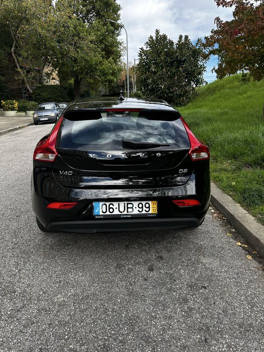 Volvo V40 com 106 mil km