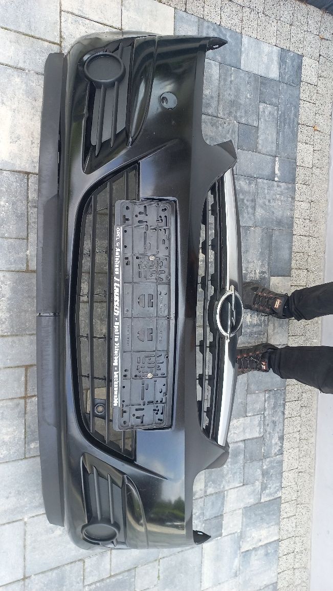Opel Corsa d 06-11 zderzak przód przedni czarny z20r