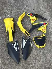 Plásticos Suzuki RMZ