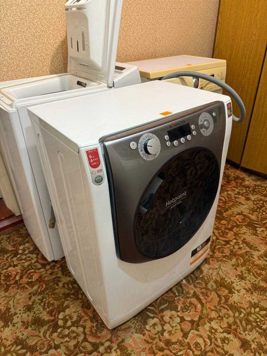 Пральна машина Hotpoint Ariston Aqualtis 6 кг Стиральна машинка