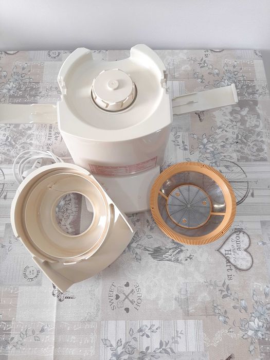 Máquina centrifugadora, liquidificadora de sumos Moulinex