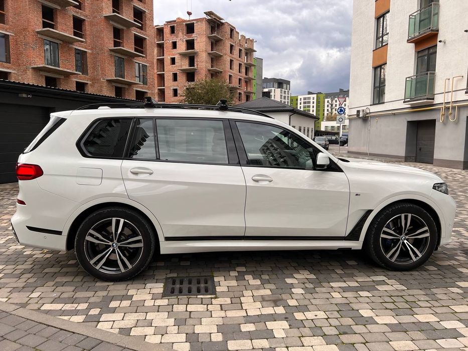 Продам BMW X7 2019 року, 30d в M-пакеті.

Пробіг: 99 000 км. Один влас
