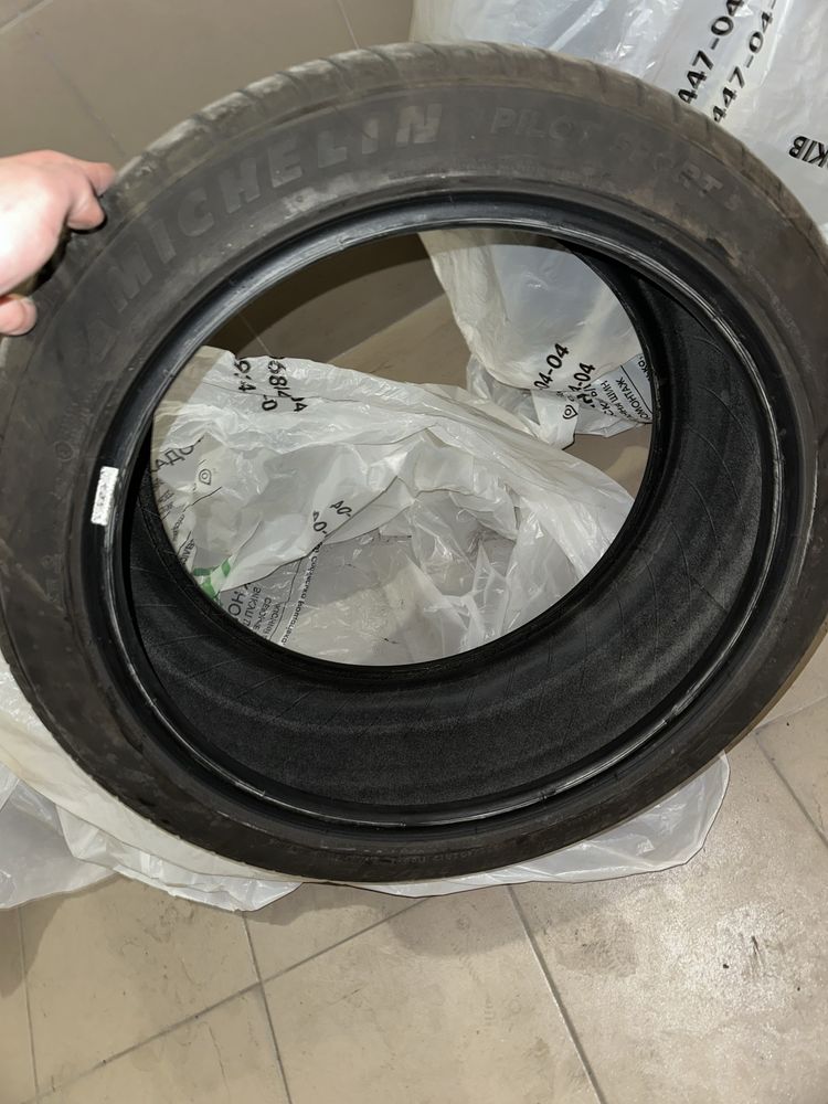 MICHELIN 255/40 r19 пилот спорт 5