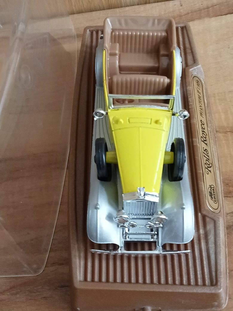 model rolls -royce phanton ll