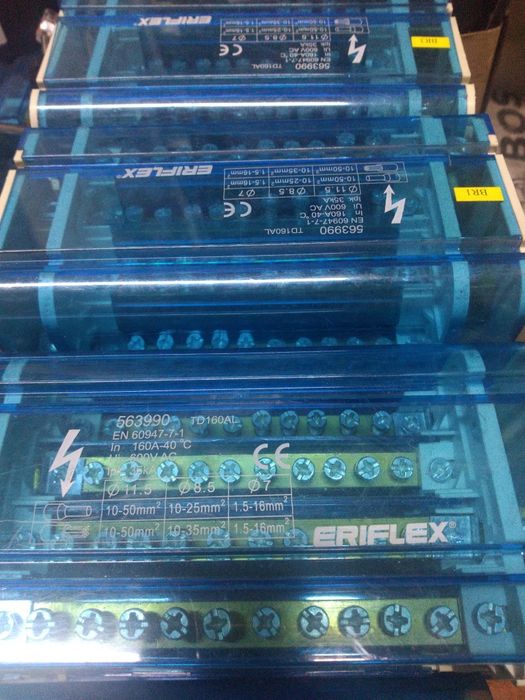 Четырехполюсный распределительный блок TD 160AL