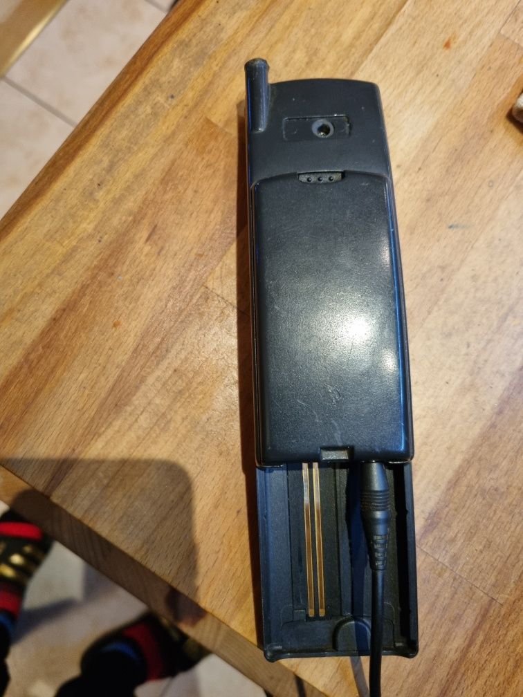 Nokia 8110 banan