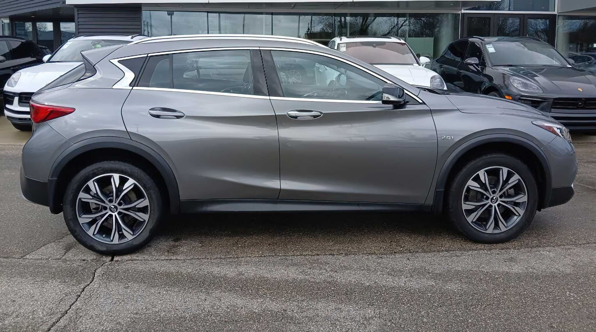 Infiniti QX30  2018