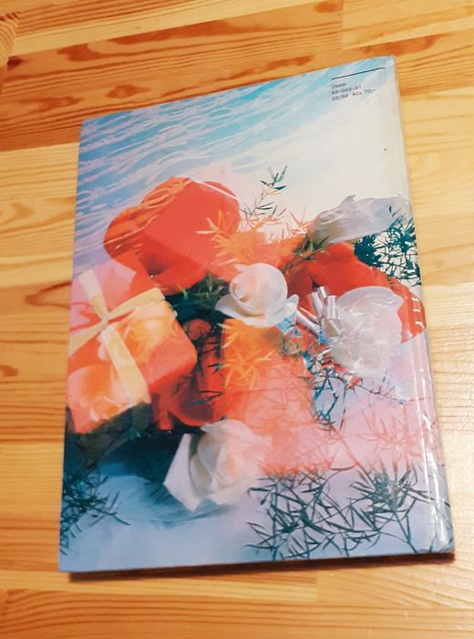 Книга, вишивка, макраме, дитячі поробки  і т.д.