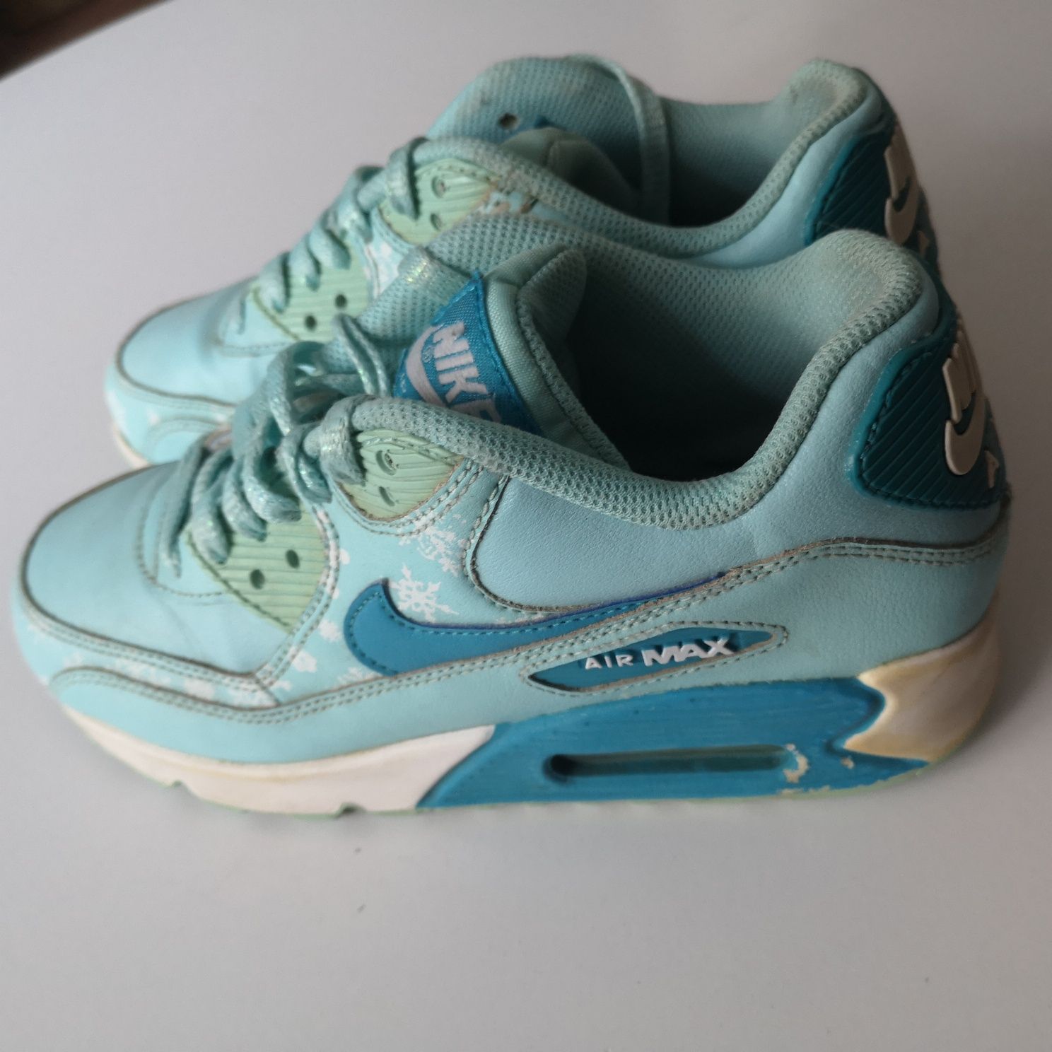 Nike buty sportowe dla dziecka r. 36.5
