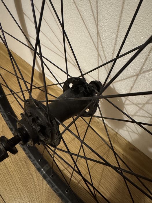 Komplet kół Dartmoor Reel pro Shield 26 Dirt 100x15 135x10