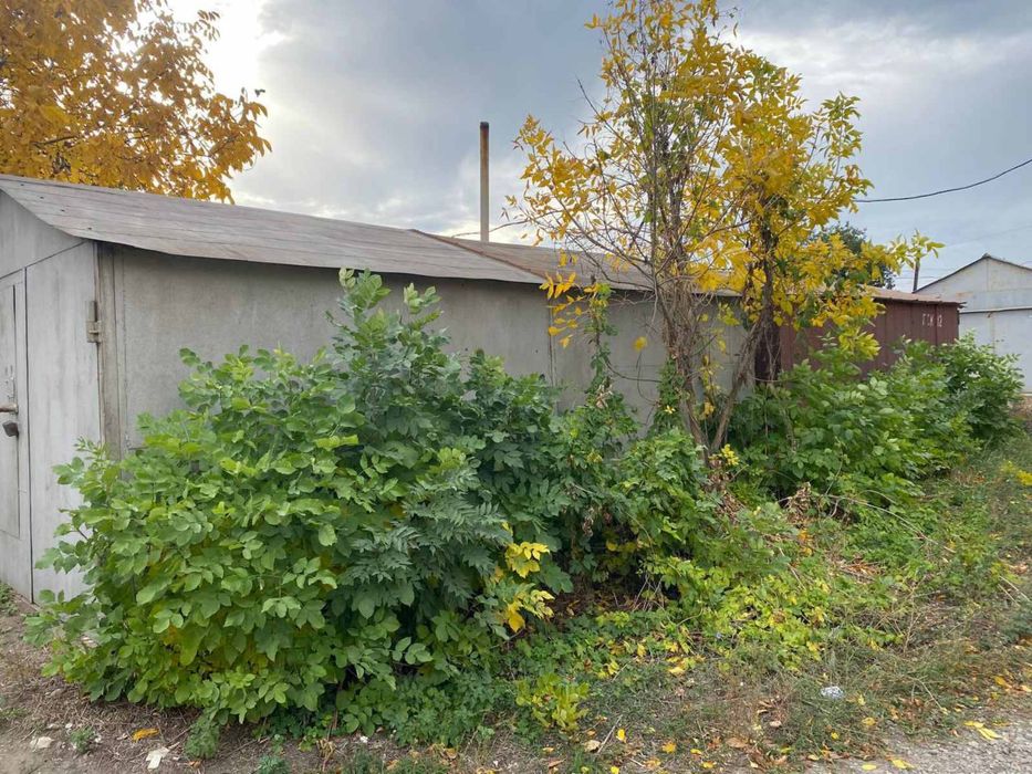 Продам гараж Лозовая