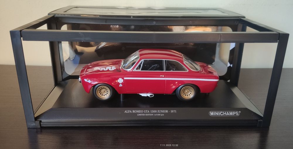 Alfa Romeo GTA 1300 Junior rok 1971 Minichamps 1/600 sztuk