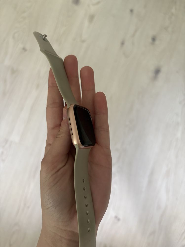 Apple Watch SE 44mm