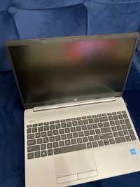 Laptop hp 250 G9 256 GB SSD Intel inside użyty kilka razy