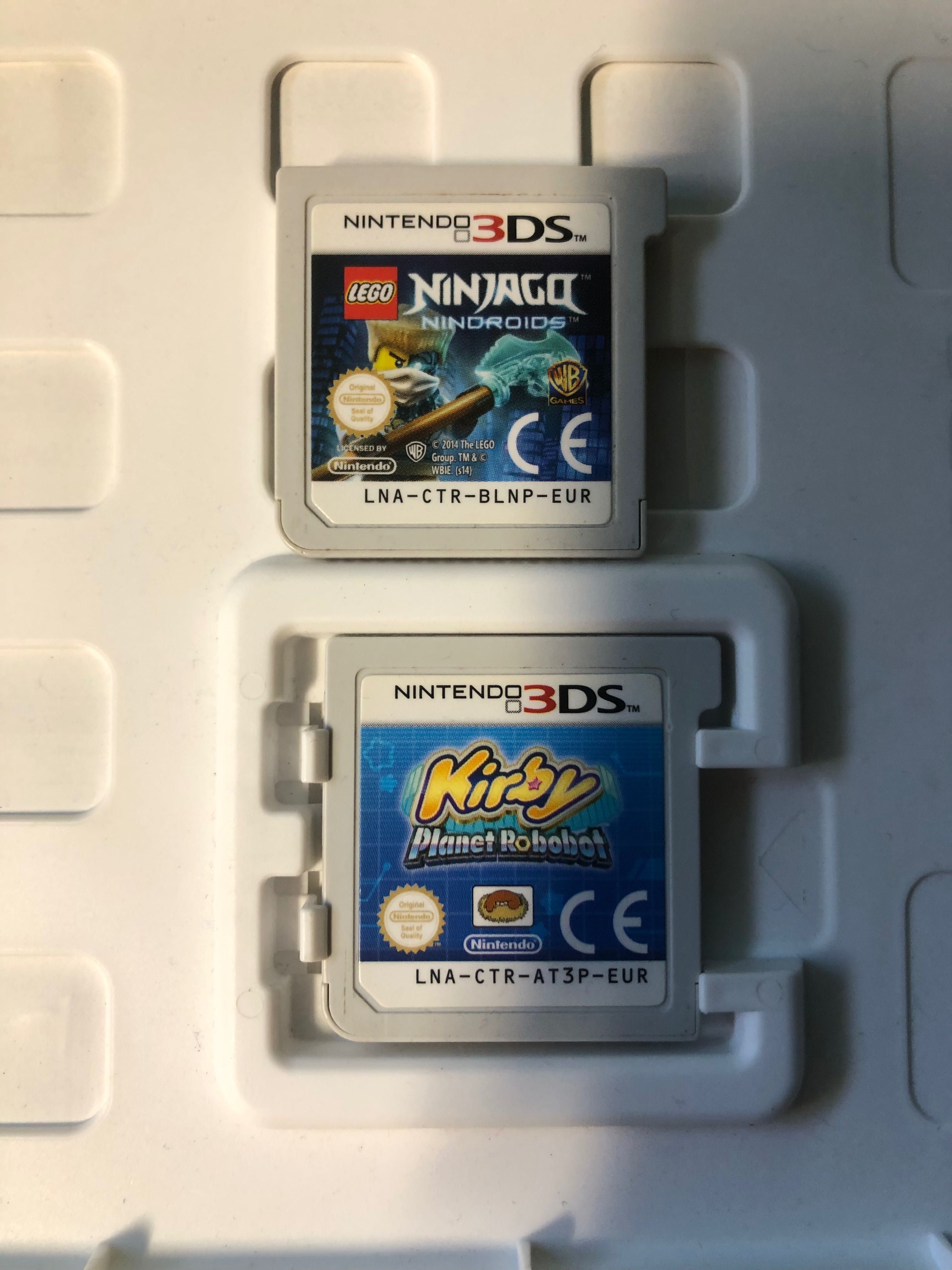 Nintendo 2DS Edição Limitada com Jogos e acessórios