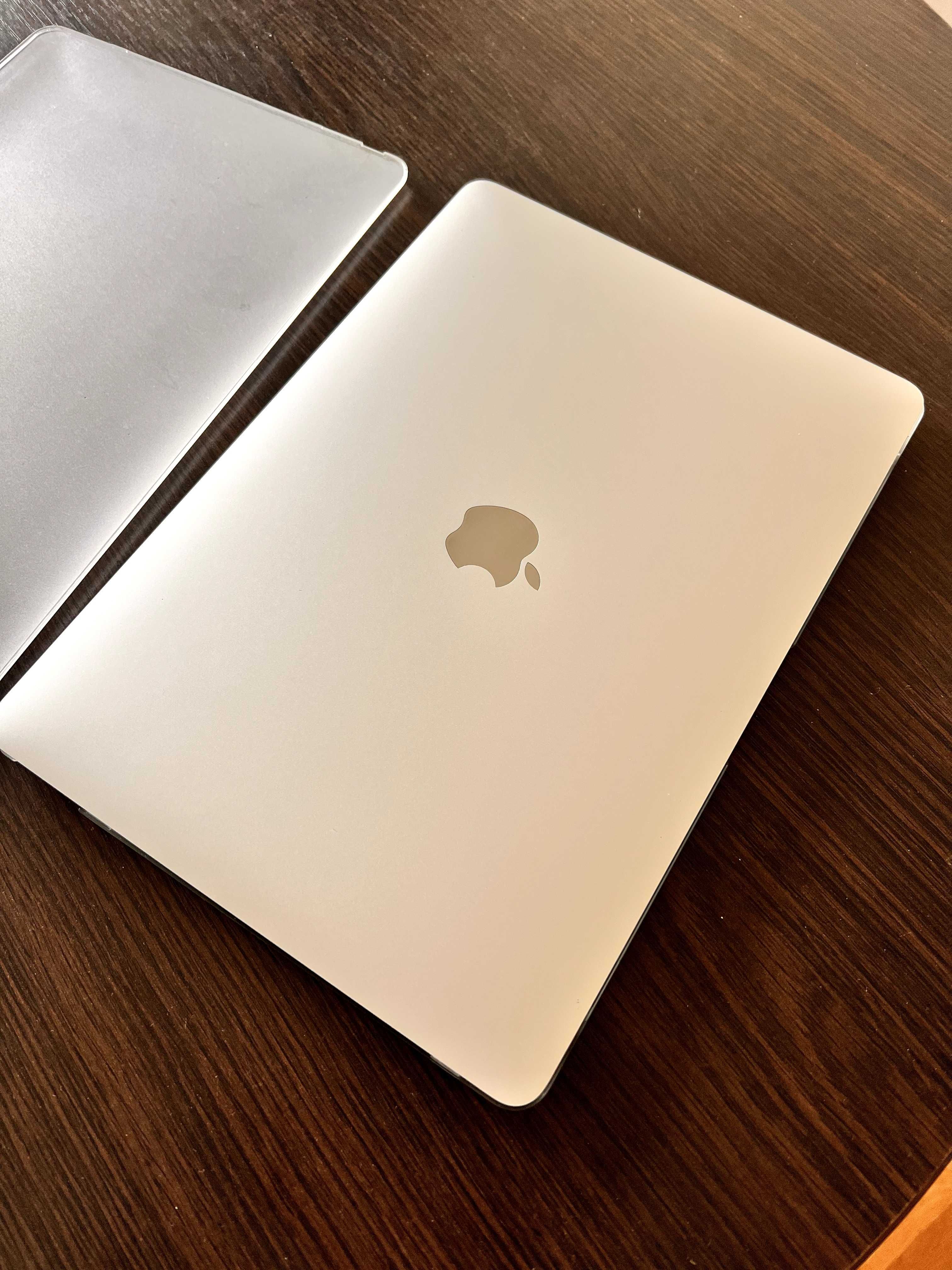 MacBook Pro 13" 2020 M1 8Gb 256 SSD