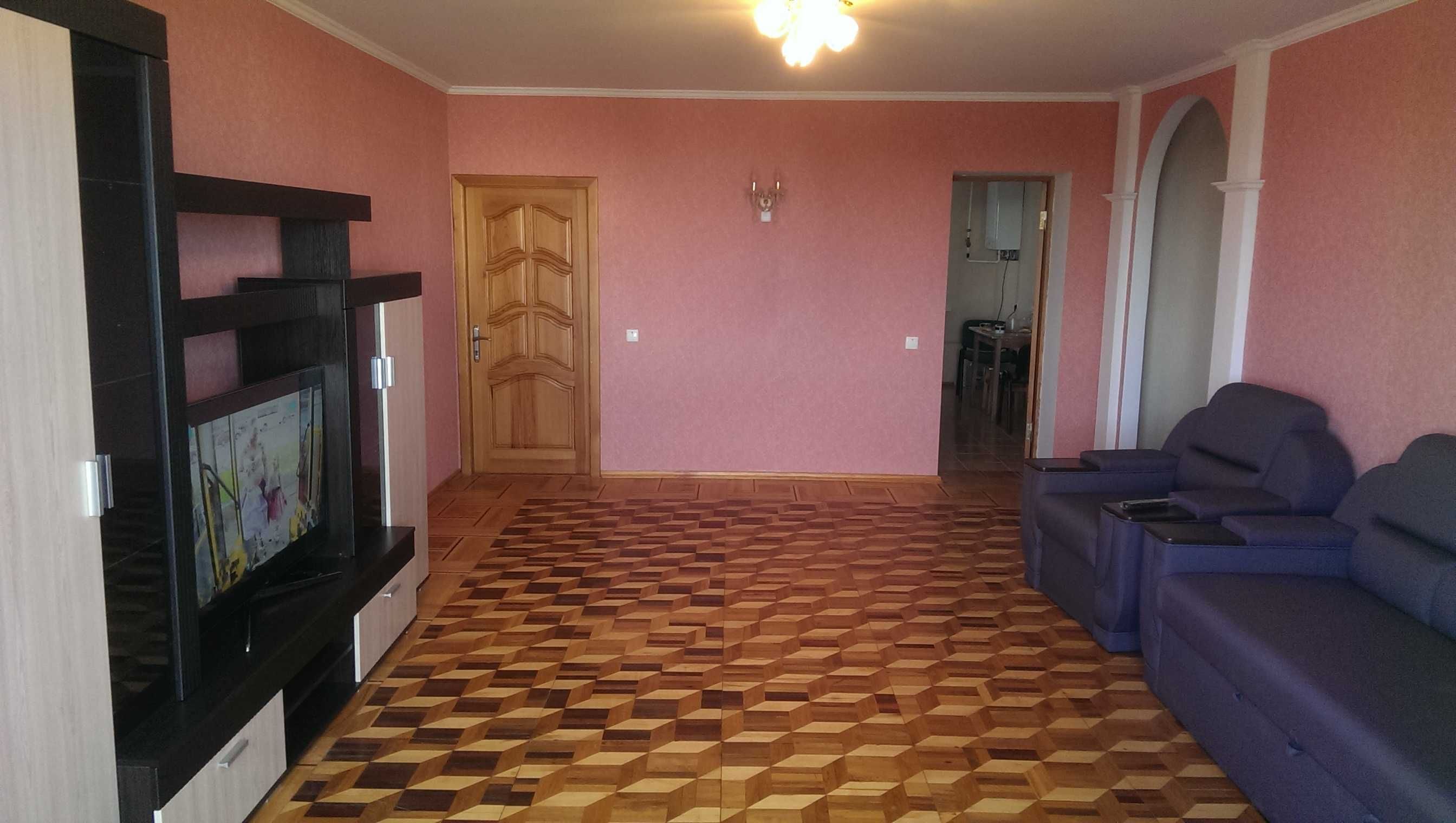Черкаси Центр. Без Комісіі. Оренда 3 кімн.кварти