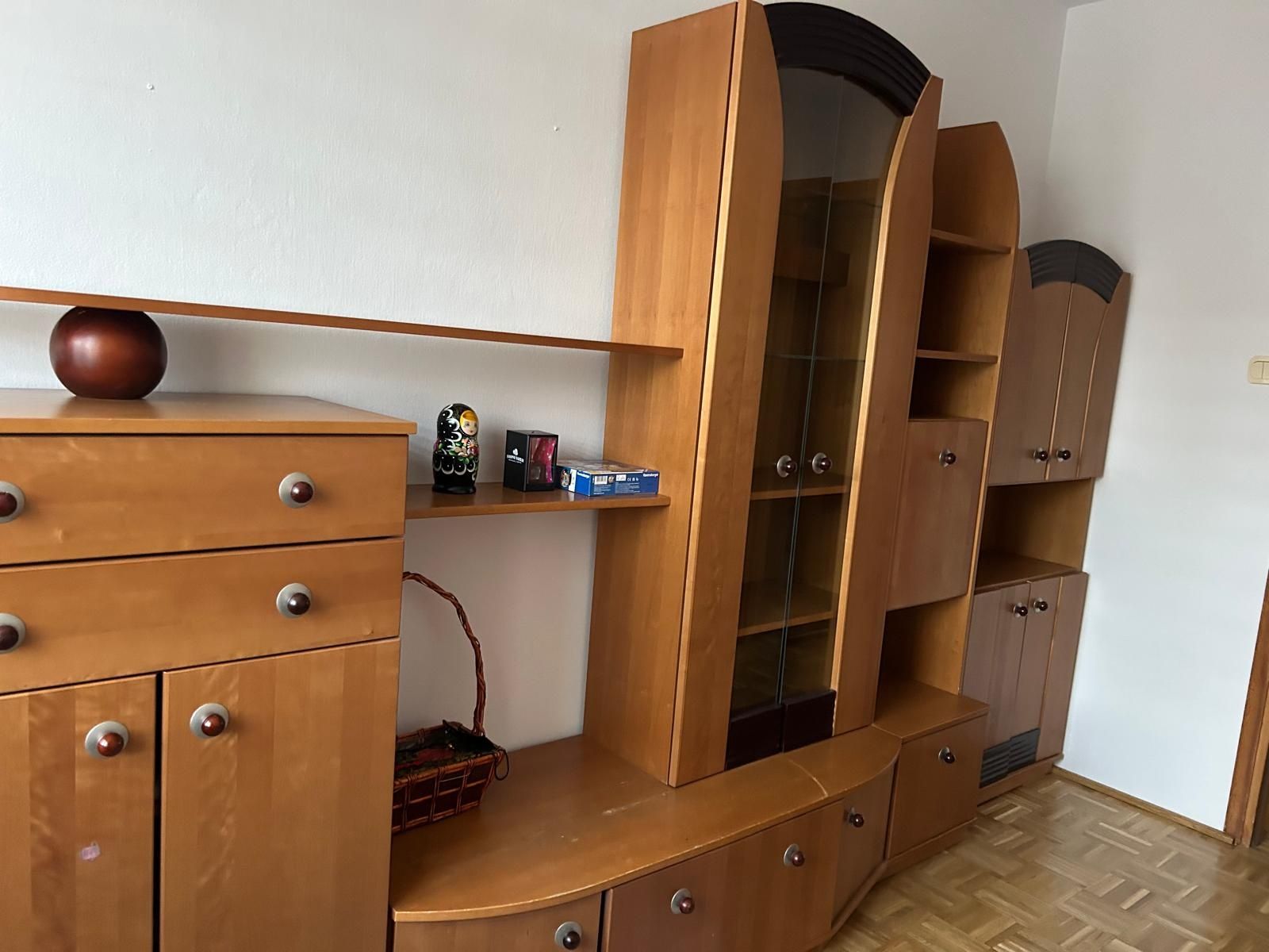 Zestaw szafek do pokoju