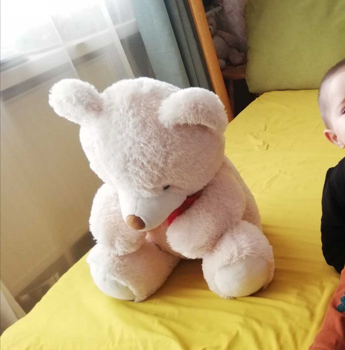 pluszowy duży miś jasny z kokardką walentynki przytulanka wys. 50cm