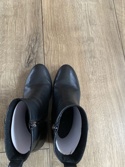 Шкіряні ботінки на каблуку осінні на флісі