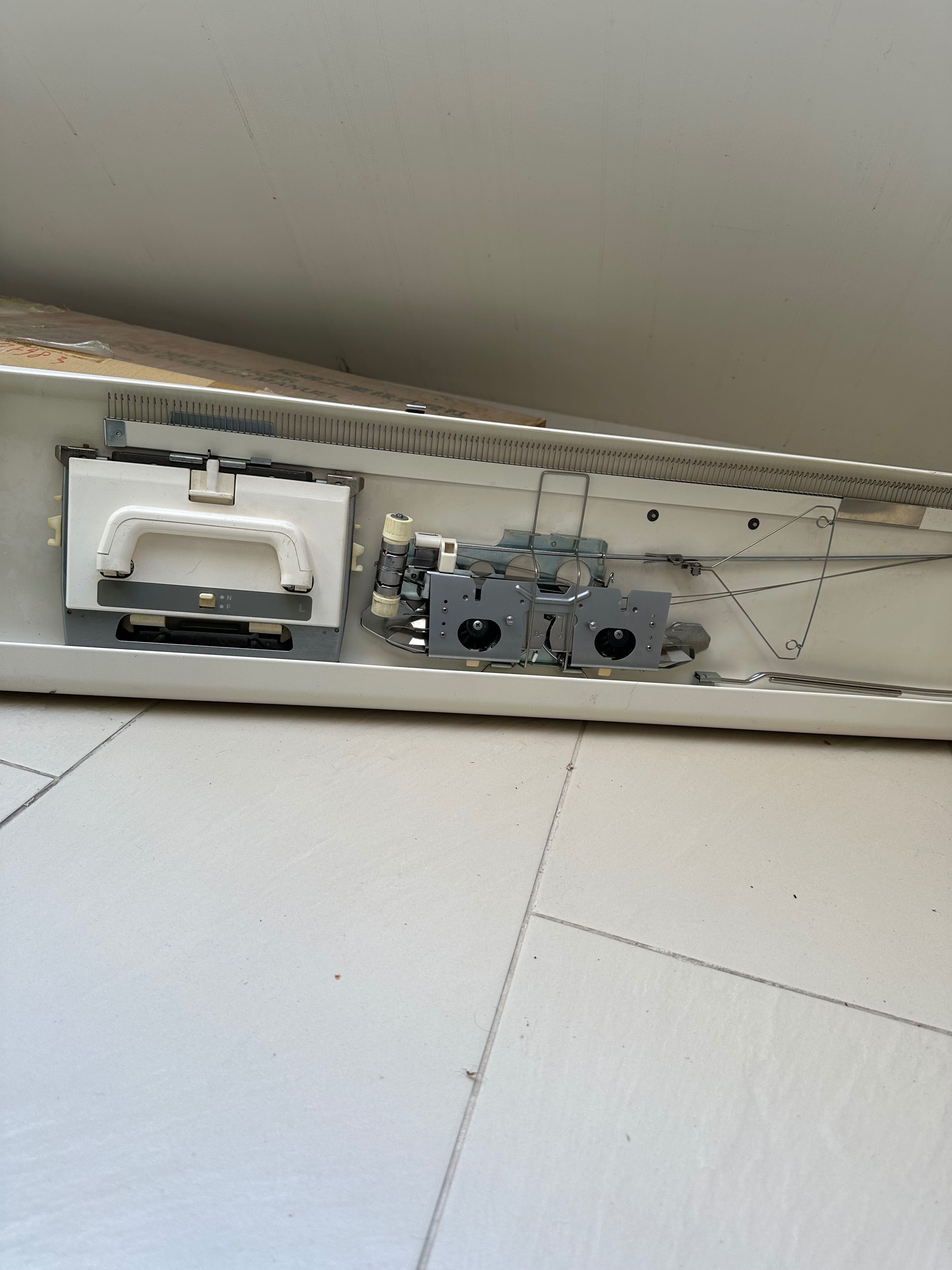 В’язальна двухфонтурна машина Brother KH940/KR850