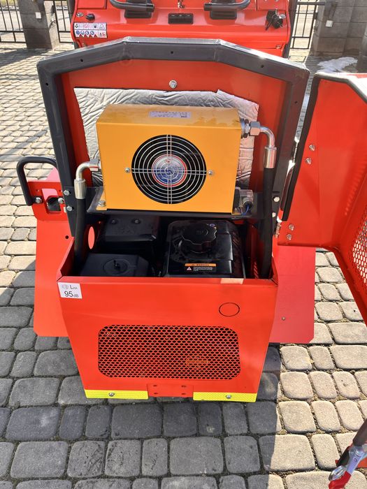 Miniładowarka SANMAR SM-Z480