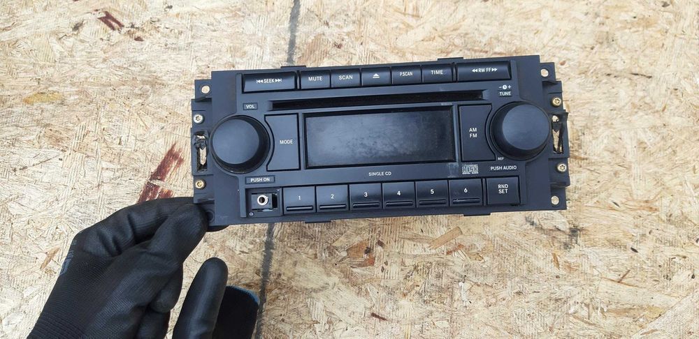 Radio Jeep Grand Cherokee 05-07r Dodge Ram