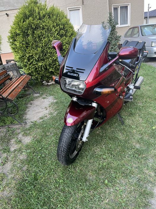 Suzuki GSX 1100 F Katana