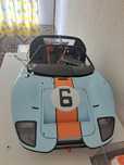 Vendo miniatura de  ford gt40