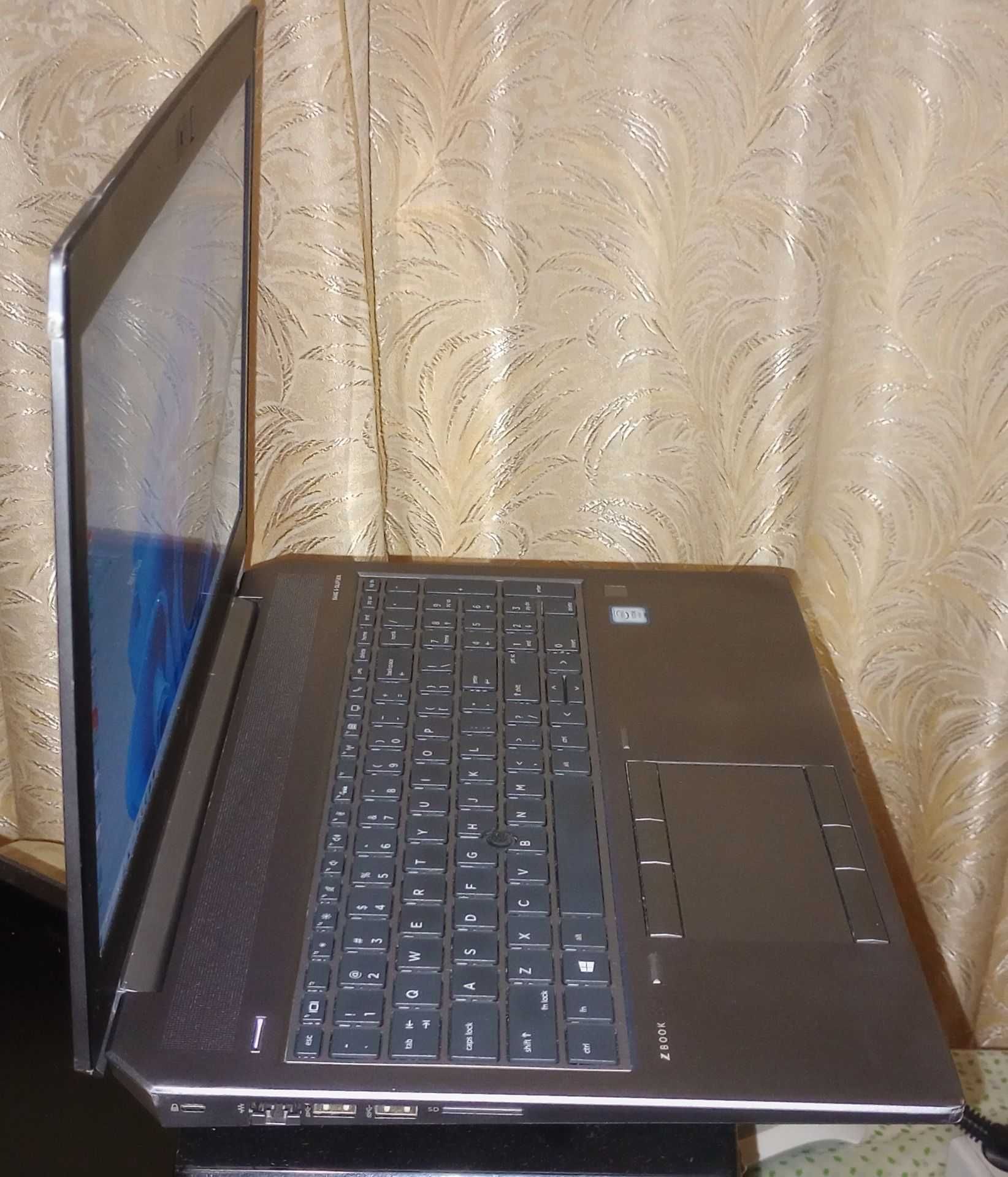 Hp zbook 15 g6/ 8 ядер xeon e-2286m/32gb/256gb ssd/t2000 4gb