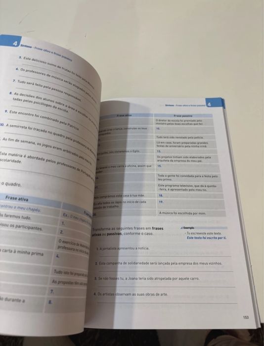 Livro de preparação de gramática para o exame de 9° ano de português