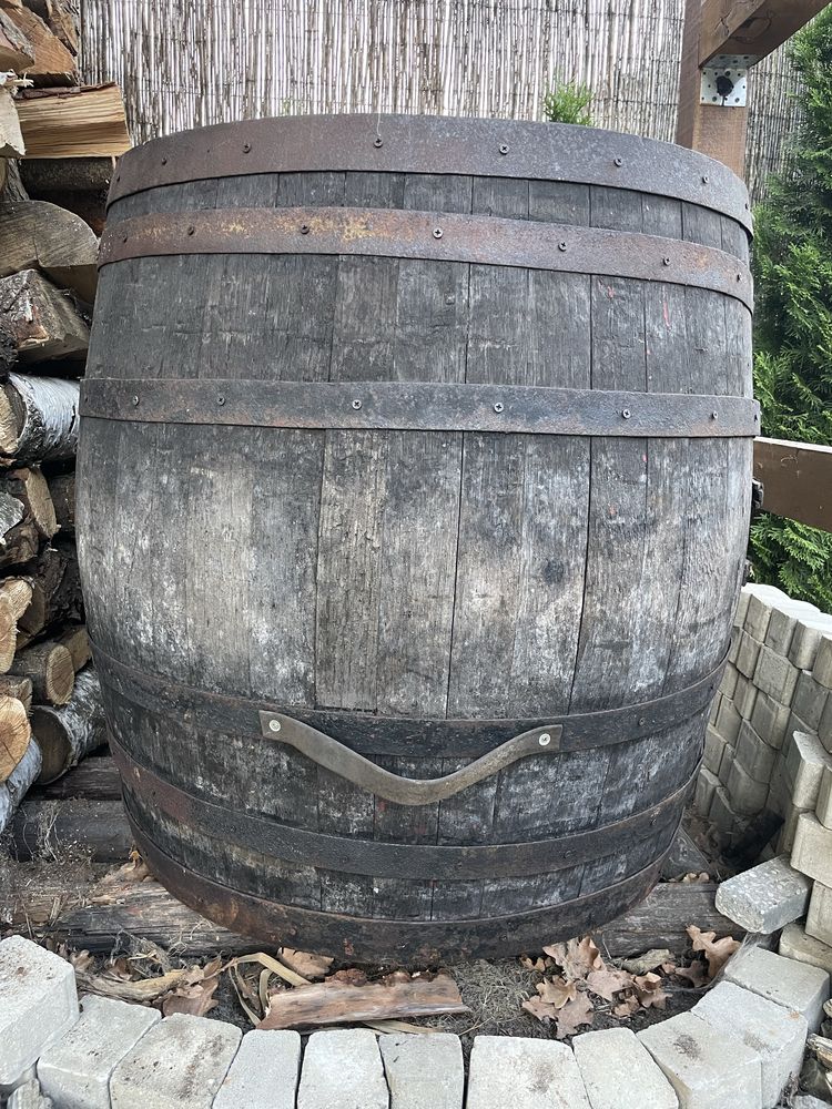 Beczka dębowa po whiskey