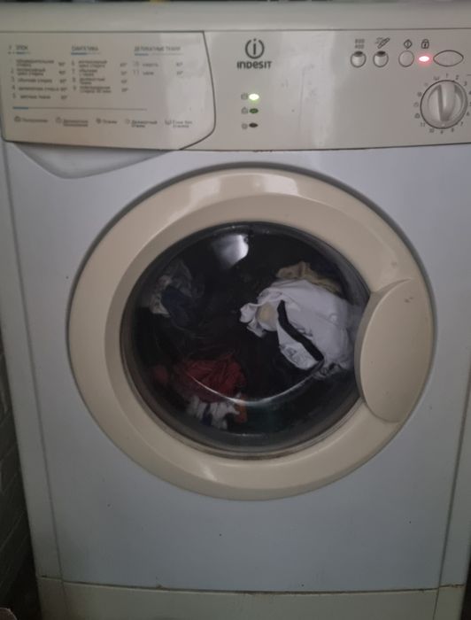 Пральна машина Indesit