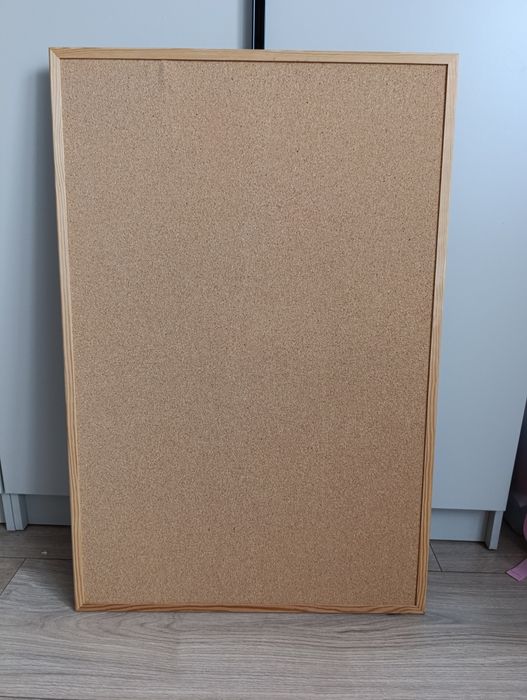 Tablica korkowa drewniana