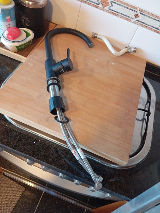 Torneira de cozinha preta