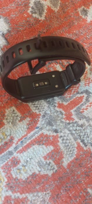 Часы Honor band 6