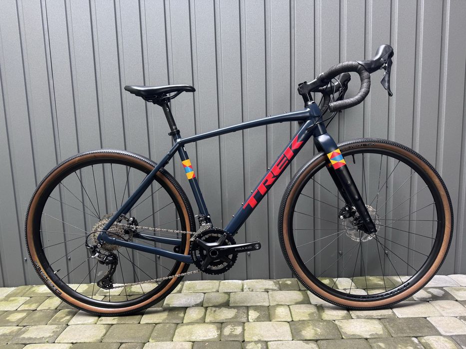 Trek Checkpoint ALR 5. Shimano GRX 810, Praxis Alba GR, Bontrager Comp