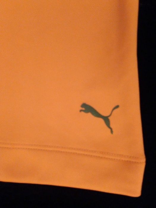 Top de desporto marca Puma