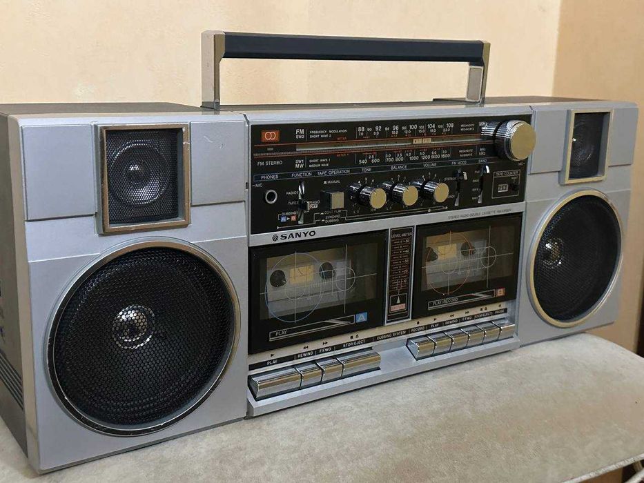 Магнитола Sanyo M-W2K