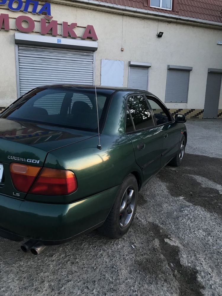 Mitsubishi carisma 1.8 gdi